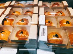 莲蓉蛋黄酥-鲍师傅糕点(春熙路店)