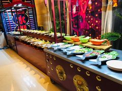 自助取餐区-元一希尔顿酒店·禅自助餐厅·啤酒花园