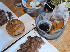 -HUZI虎滋精酿餐吧(京西大悦城店)
