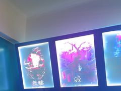 -荒岛实景沉浸密室(江汉路1店)