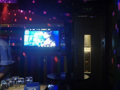 -K+全国连锁KTV(绿地缤纷天地店)