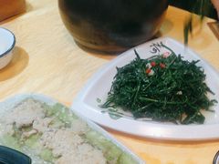 -东方之猪四更烤乳猪(金垦总店)