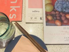 餐具摆设-半山腰·云南菜(侨福芳草地店)