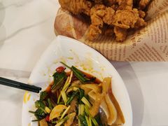 -菌之家·专业纯野生菌火锅·特色炒菌