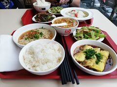 -来必堡(娄山关路店)