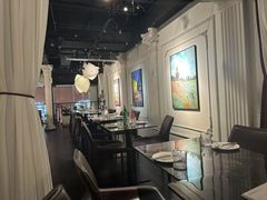 -LESCEDARS Brasserie Bistro香柏树