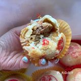 就是为了这一口咬下去就爆汁的鲜肉月饼
