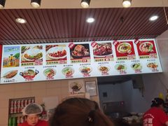 -顺溜·手工刀削面·黑金店(铜锣湾店)
