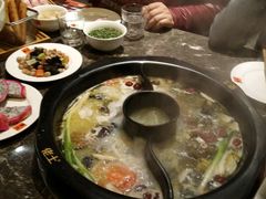 -佬土鹅肠火锅(解放路店)