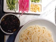 炸酱面-京味斋·北京烤鸭(华威桥北工大店)