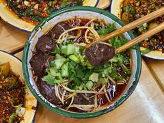 鸭血-拈签一笑黄牛肉辣卤串串