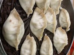 牛肉蒸饺-清真老铁家灌汤包