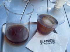 -三勾JJJ Burger&Coffee(梅溪湖店)