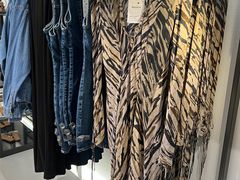 -ZARA(大上海时代广场店)