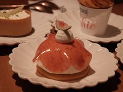 -VERIE BAKEHOUSE