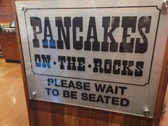 -Pancakes on the rocks(Darling Harbour)