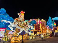 -淄博花灯齐彩城