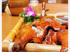 -老滇山寨•云南特色菜•地方菜•民族风情歌舞表演(金碧店)