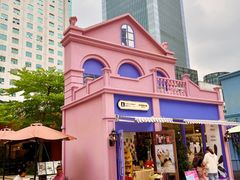 -中航城君尚购物中心