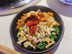 -钢管厂五区小郡肝串串香(滨江店)