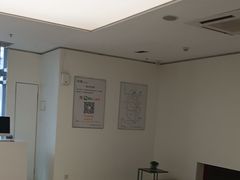 -卡罗酒店(东门晒布地铁站店)