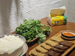 -猫爷的腔调·黔小馆(交大医学住宅区店)