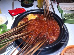 红锅-钢管厂五区小郡肝串串香(奥克斯广场锦城万达店)