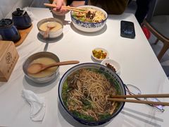 -镇南锅盖面馆(解放路店)