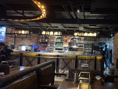 -麦凯伦烧烤·精酿超级工厂店(金桥总店)