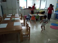 -美吉姆国际儿童发展中心(红谷滩绿地缤纷城中心)