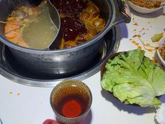 -钢管厂五区小郡肝串串香(蜀都万达店)