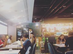 -La Mer Restaurant & Lounge