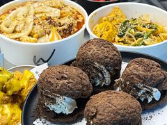 -W COLLECTIVE  DESSERT SHOP