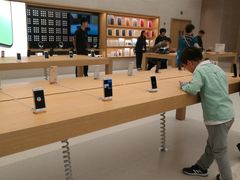 -Apple零售店(玄武湖店)