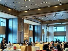 -景月阁空中食府(希尔顿酒店)