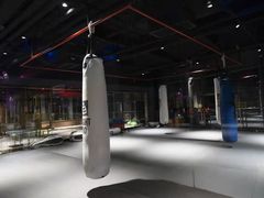 -鸿星健身俱乐部(广州大学商业中心店)