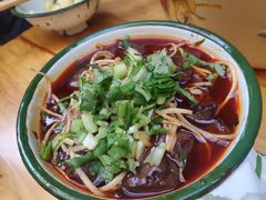 -拈签一笑黄牛肉辣卤串串