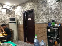 -濠轩阁特色生蚝火锅(水湾路店)