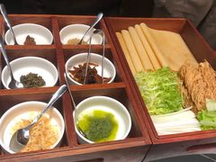 -五谷丰登农家院·地道胶东菜·海鲜烧烤(威海店)