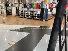 -优衣库(东莞天和City店)