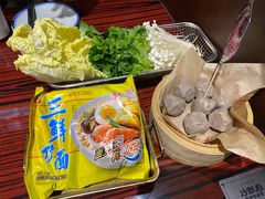 -沙胆彪炭炉牛杂煲(上海日月光广场店)