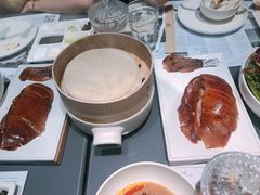 酥不腻烤鸭-小大董·烤鸭(观景餐厅·南京西路店)