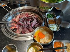 -韩烧牛中牛·甄选黑牛烤肉(黑金店)