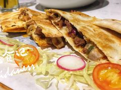 墨西哥芝士牛肉烤饼-TA'塔雀 墨西哥餐厅(江都金鹰店)