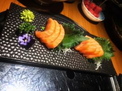 三文鱼刺身-本寻烧肉酒场(双井店)