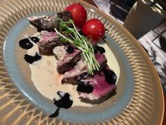 -JINNS锦时 steak&pizza(浸信会礼拜堂旧址店)