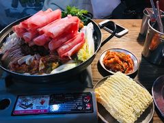 部队锅-MI WU FACTORY米屋美食工厂餐厅(绿地店)