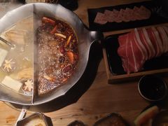 台式麻辣锅-湊湊火锅·茶憩(杭州湖滨银泰in77店)