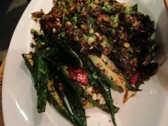 -胡桃里乐队酒馆(鎏嘉码头店)