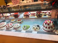 -花花卷卷·鲜食蛋糕(静安久光百货店)
